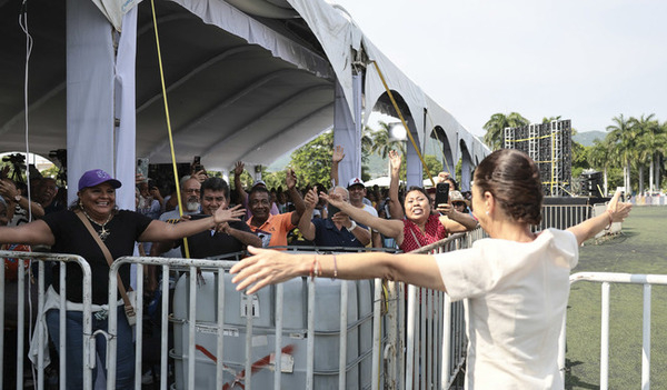 Entregan Pensión Mujeres Bienestar en Acapulco
