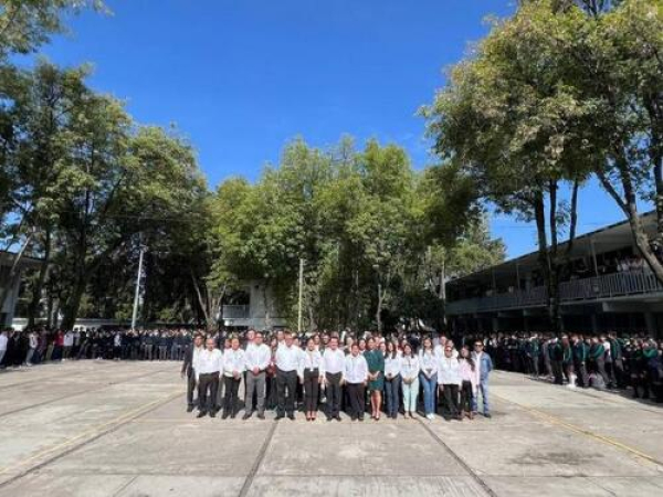 Conalep Puebla recibe a nuevos estudiantes