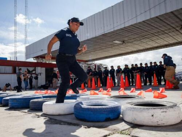 Policía Auxiliar impulsa formación física y táctica
