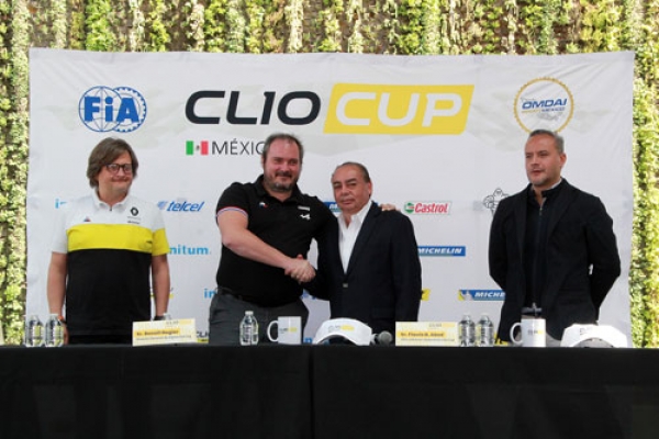 ¡La CLIO CUP llegó a México!