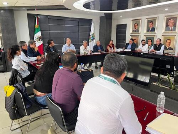 SEP abierta al diálogo con estudiantes de Teteles