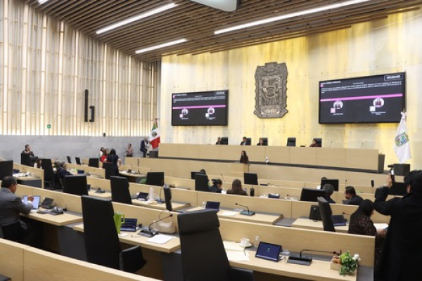 Avalan nueva Ley de Vivienda adecuada en Puebla