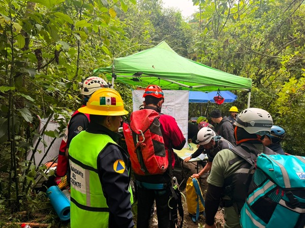 Continúa operativo de búsqueda en Gruta de Cuetzalan