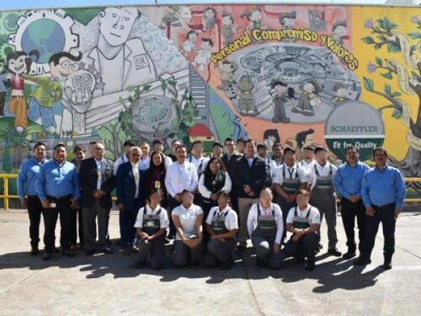 Con &quot;modelo dual&quot;, Conalep Puebla impulsa a sus estudiantes