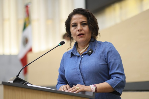 Trámites agrarios sin abusos: Azucena Rosas