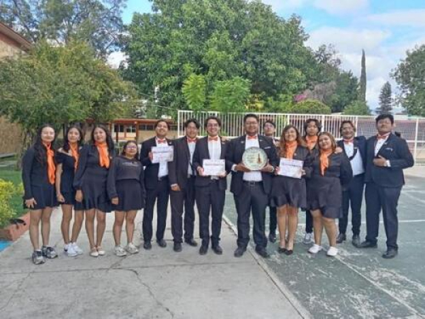 Rondalla USEP destaca en concursos nacionales