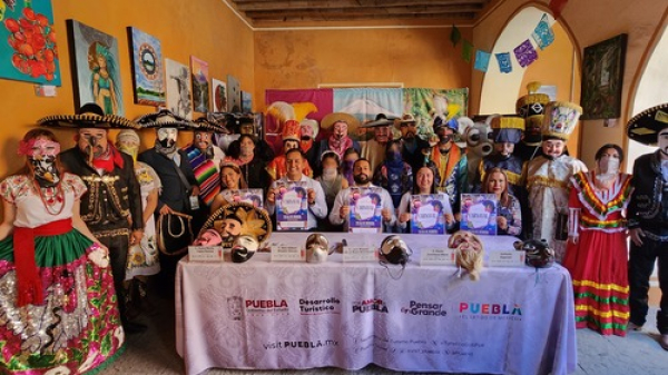 &iexcl;Esc&aacute;pate al Carnaval de Tecali de Herrera!