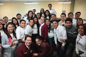 Estudiantes de Universidad Rosario Castellanos recibir&aacute;n Beca: Sheinbaum