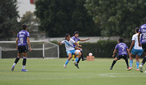 Las Ca&ntilde;oneras en visita derrotan a las Enfranjadas