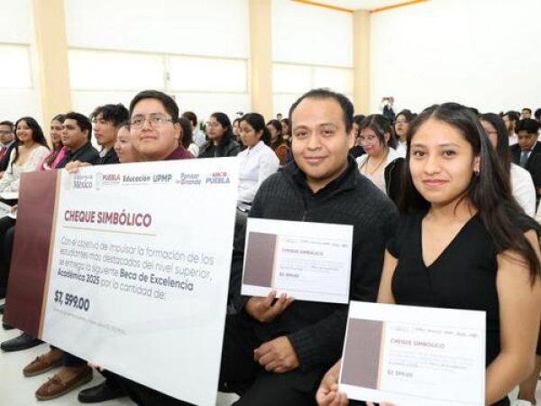 Otorga SEP más de 1 mdp en becas para universitarios