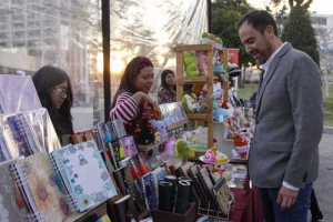 Incentivan economía circular con Bazar Artesanal Navideño