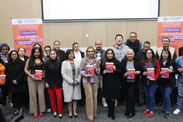 Congreso capacita a personal contra violencia