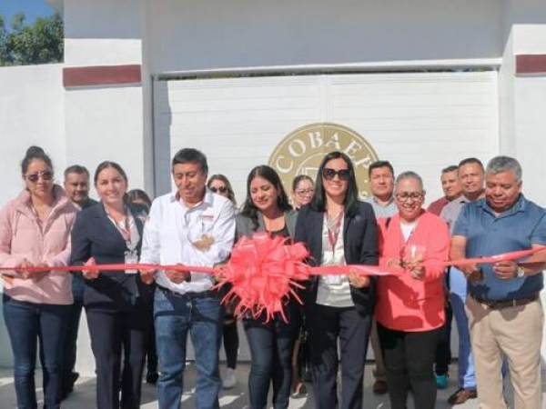 COBAEP dignifica espacios con Obra Comunitaria