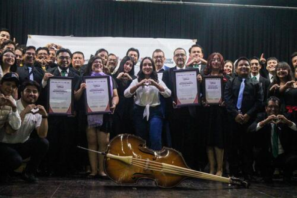 BINE, sede del Concurso de Rondallas “Voces del Corazón”