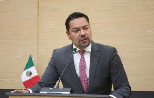 Buscan modernizar bibliotecas p&uacute;blicas de Puebla