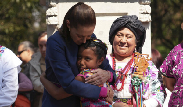 Nuevos rostros en el "Paseo de las Hero&iacute;nas"