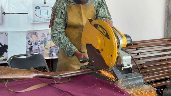 Participa en el "desarme voluntario" en Tehuacán