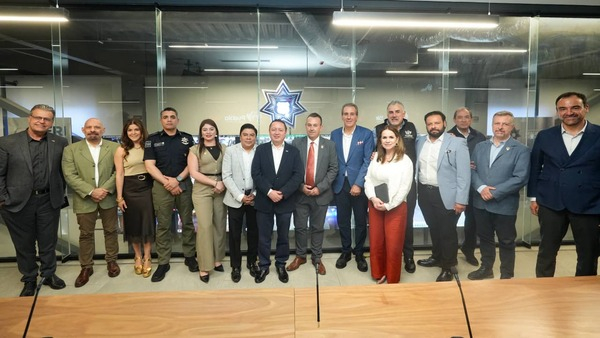 Pepe Chedraui y empresarios se reúnen en el DGERI