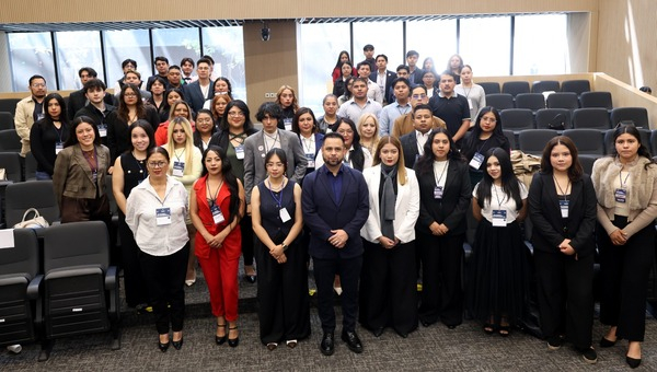 Congreso impulsa a juventud en derecho parlamentario