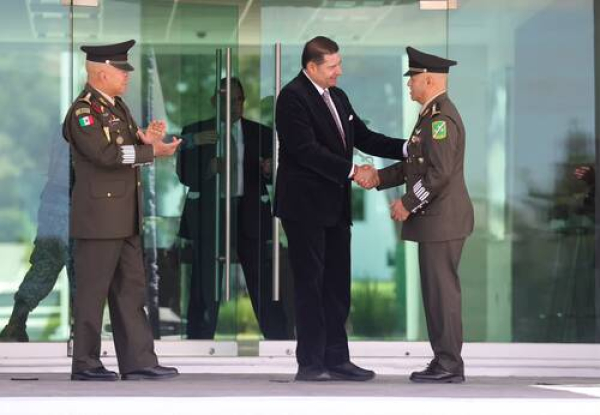 Toma protesta comandante de la VI Región Militar