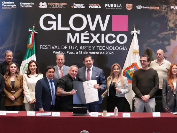 Reconocen trayectoria del atleta Leo Flores