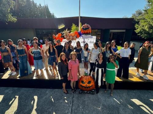 UTH impulsa vinculación con Feria de Empleo