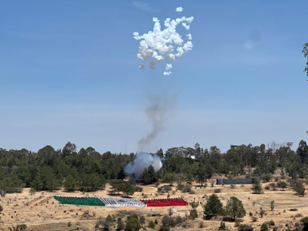Escenificación de la Batalla del 5 de mayo, hecha por la zona militar 25