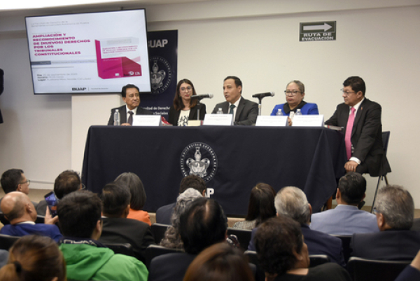 BUAP: Derechos Humanos están en constante desarrollo