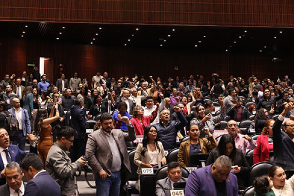 363 a favor | 64 en contra | 25 abstenciones.