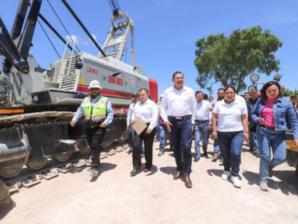Avanza conexión de 7 municipios con Puente La Panga