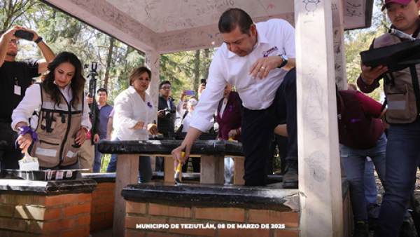 En Teziutlán, faena comunitaria rescata espacios públicos y valores