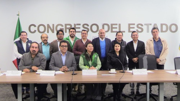 Congreso fortalece trabajo conjunto entre sector público y privado