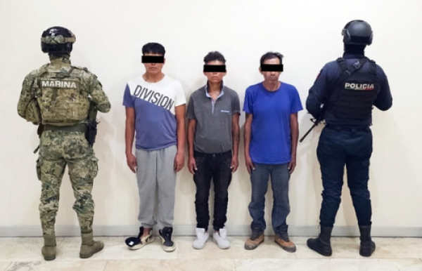 Detienen SSP y SEMAR a tres presuntos narcomenudistas