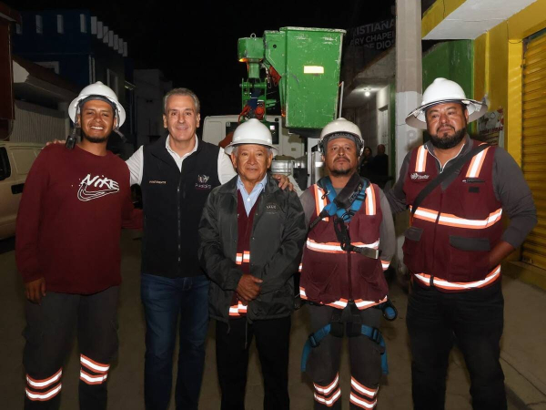 Inauguran alumbrado LED en Jardines de San José