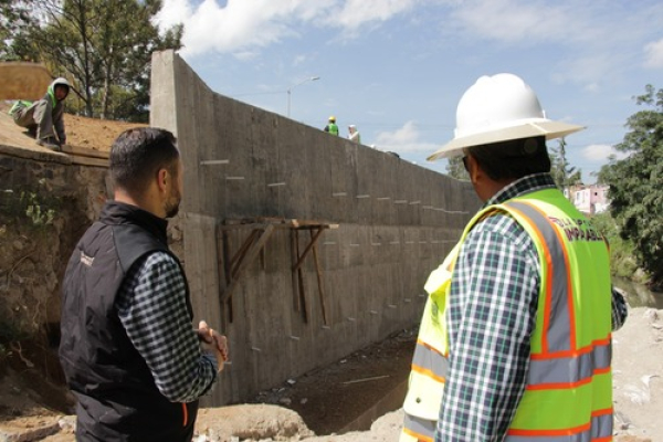 Muro de contención en límites del Río Alseseca continúa: Puebla Capital