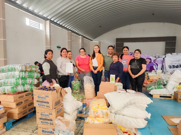 Apoyos alimentarios llegan a Microrregiones de Puebla