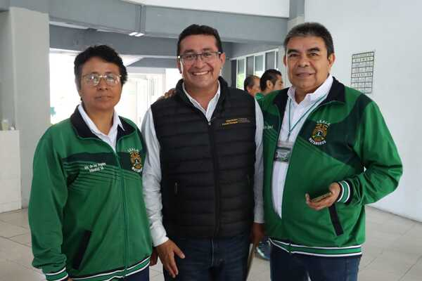 Asiste Pável Gaspar a escuela de Izúcar