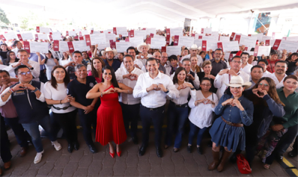 Se entregaron 99 certificados de Obra Comunitaria en Chignahuapan