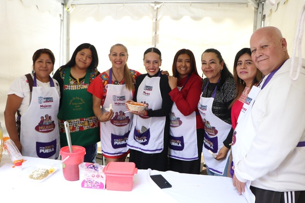 "Mujeres Tejiendo Sabores" reúne a 121 expositoras